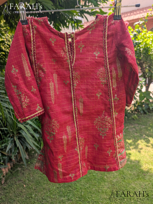 Crimson Gold-Printed Kurti with Vintage Floral Trousers (2-Piece Set)