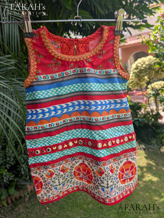 Multi-Striped Ethnic Kurti with Chikankari Trousers (2-Piece Set)